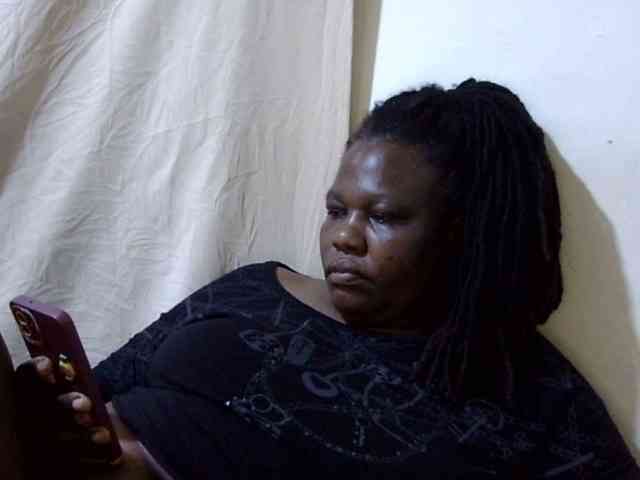 sexy-ebony254 webcam