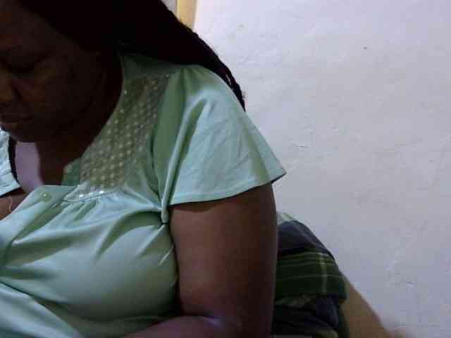 sexy-ebony254 webcam