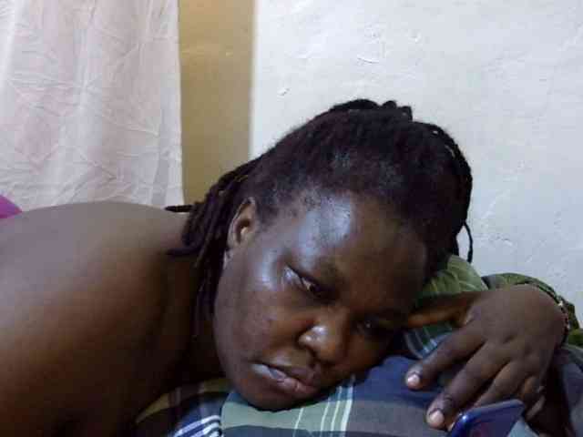 sexy-ebony254 webcam