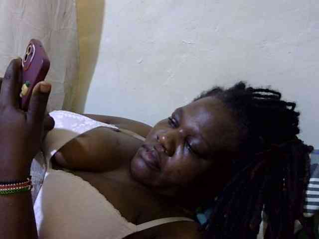 sexy-ebony254 webcam