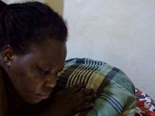 sexy-ebony254 webcam