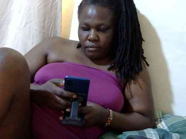 sexy-ebony254 webcam