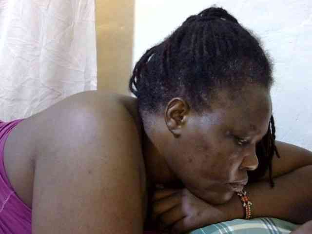 sexy-ebony254 webcam