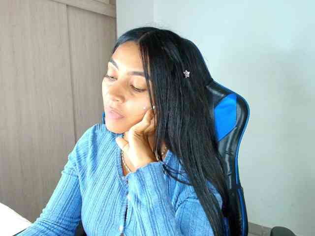 Sophiiaaxx webcam