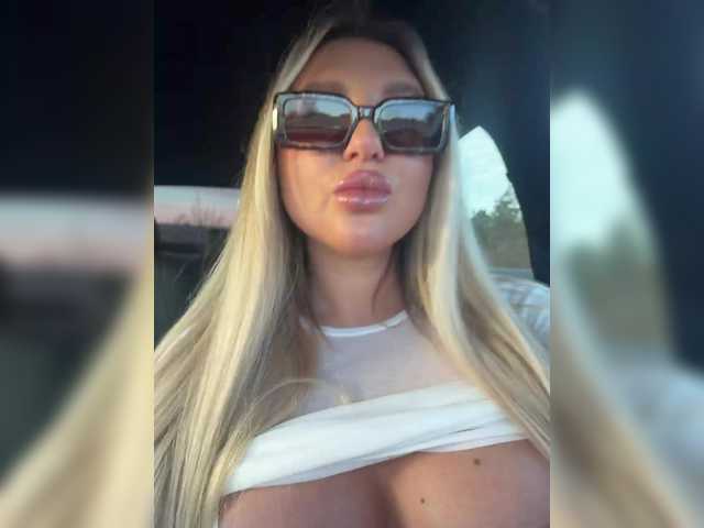Gratis Live Sexcam mit Stiflers_mom Stiflers_mom