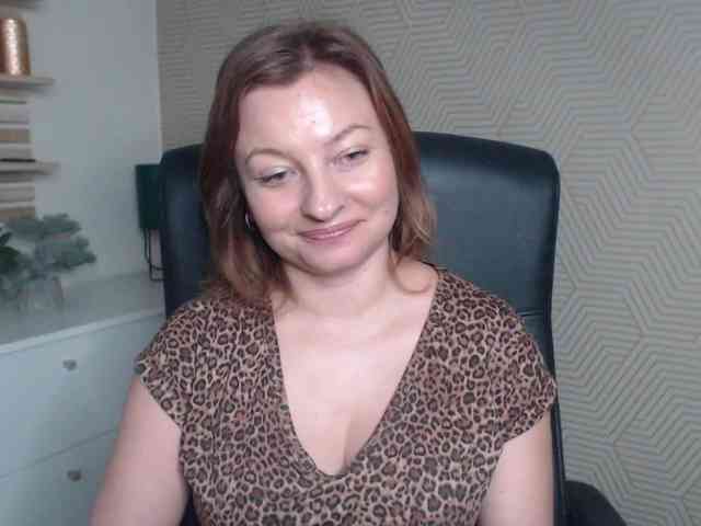 angelaLove13 webcam