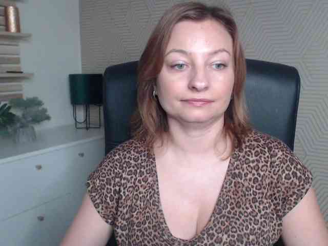 angelaLove13 webcam
