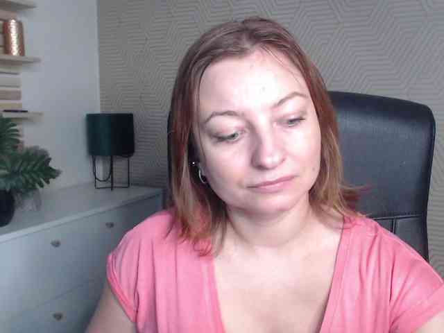 angelaLove13 webcam