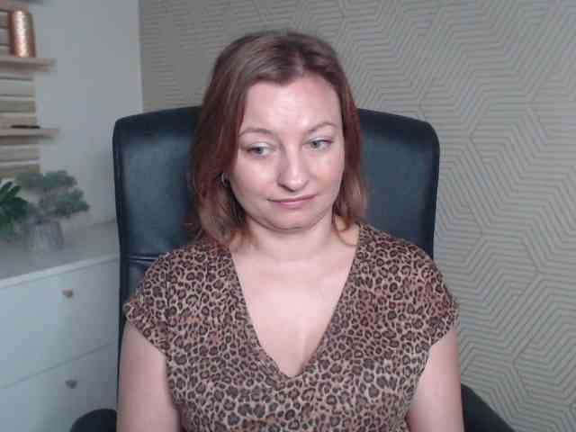 angelaLove13 webcam