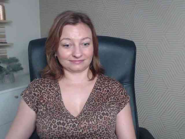 angelaLove13 webcam