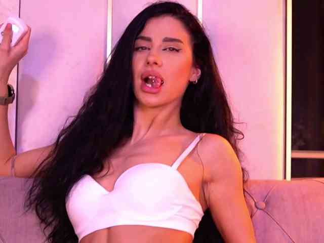 ArinaRhodes webcam