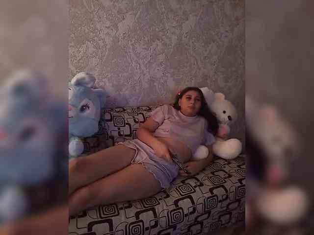 MaryHopkins webcam