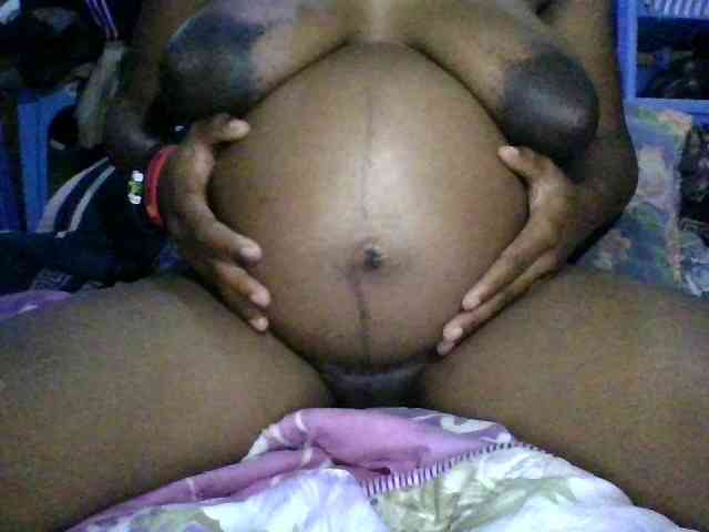 PrettyBelly webcam