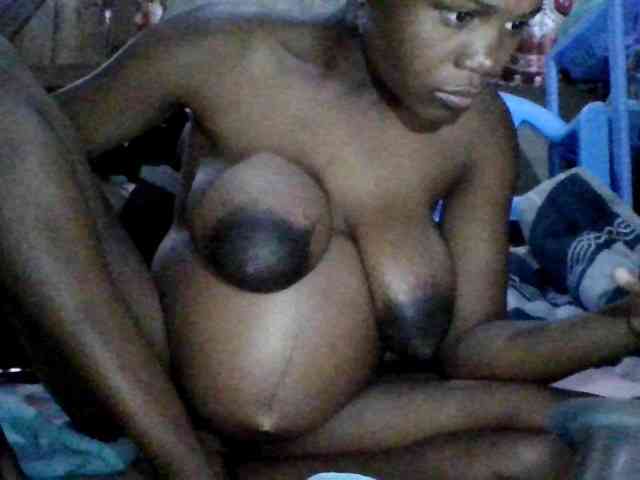PrettyBelly webcam