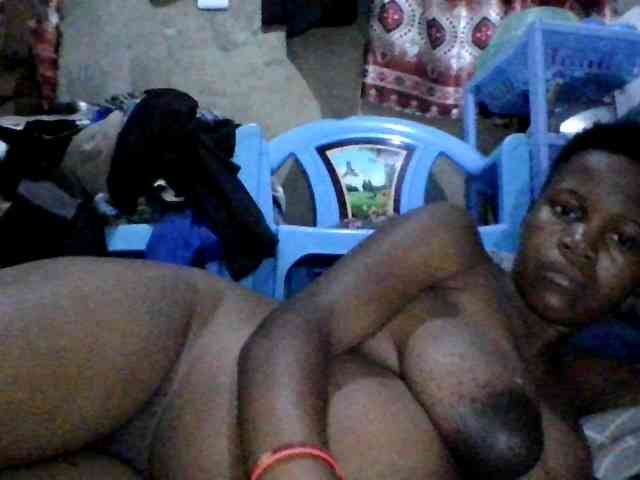 PrettyBelly webcam
