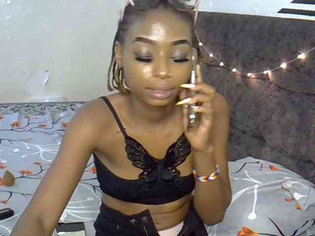 PetiteAlexa webcam