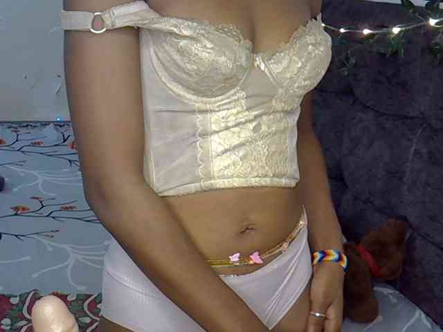 PetiteAlexa webcam