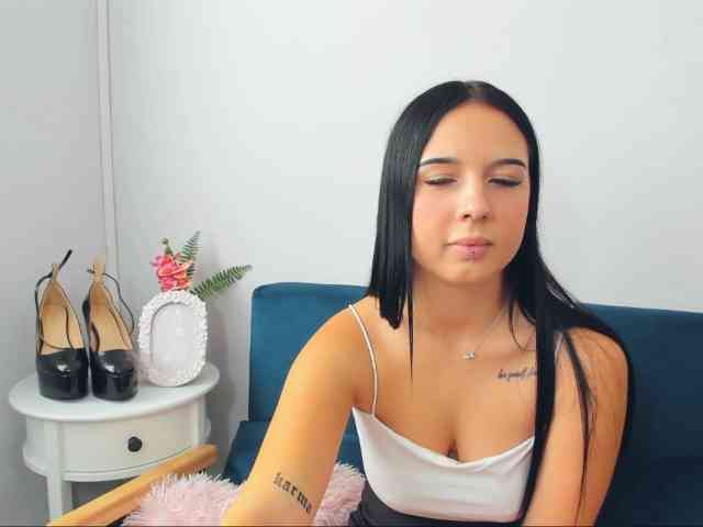 TaliaDelicate webcam