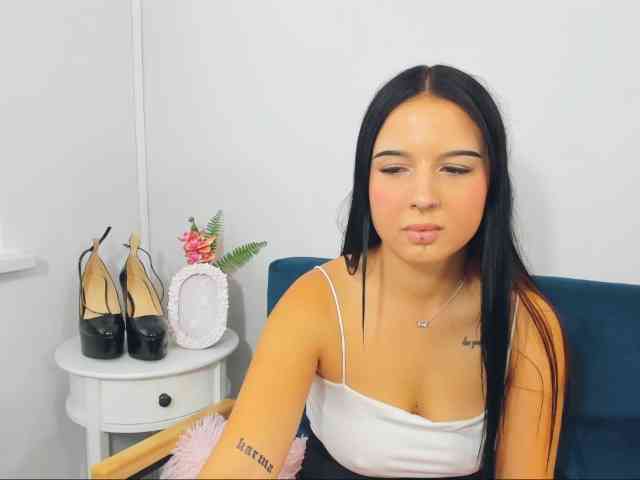 TaliaDelicate webcam