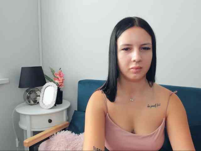 TaliaDelicate webcam