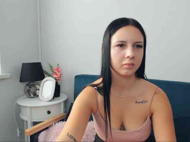 TaliaDelicate webcam