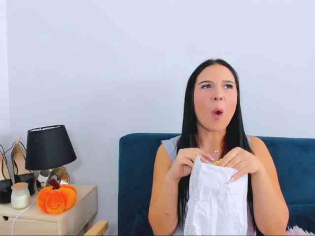 TaliaDelicate webcam