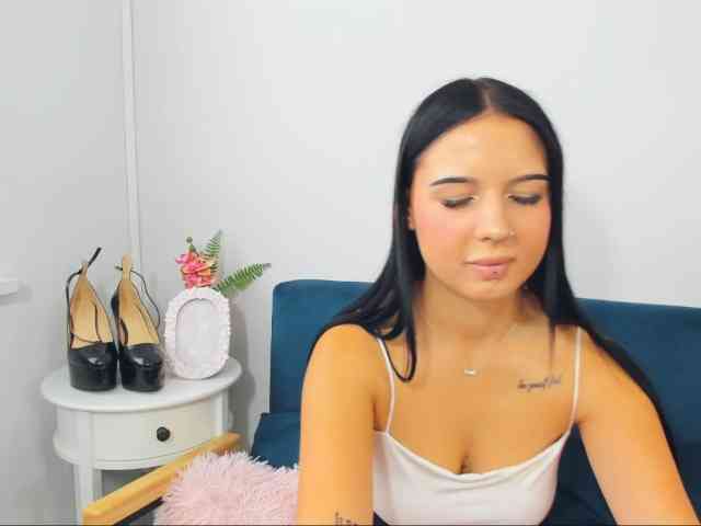 TaliaDelicate webcam