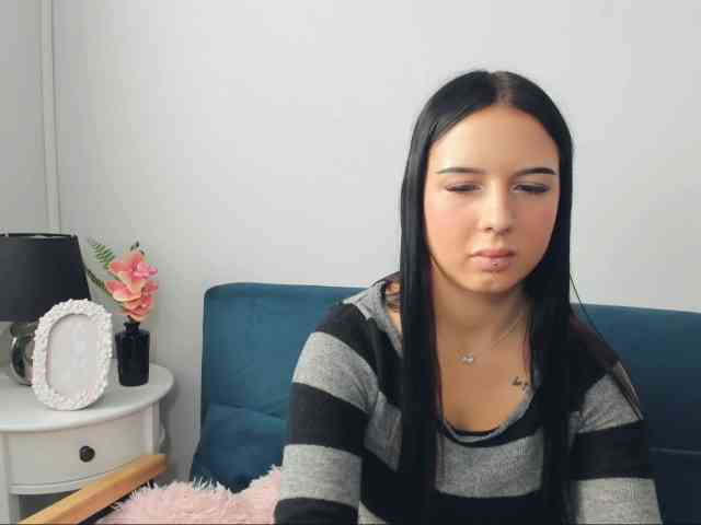 TaliaDelicate webcam