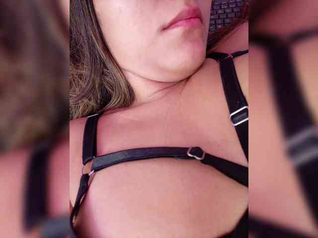 ElizHarper webcam