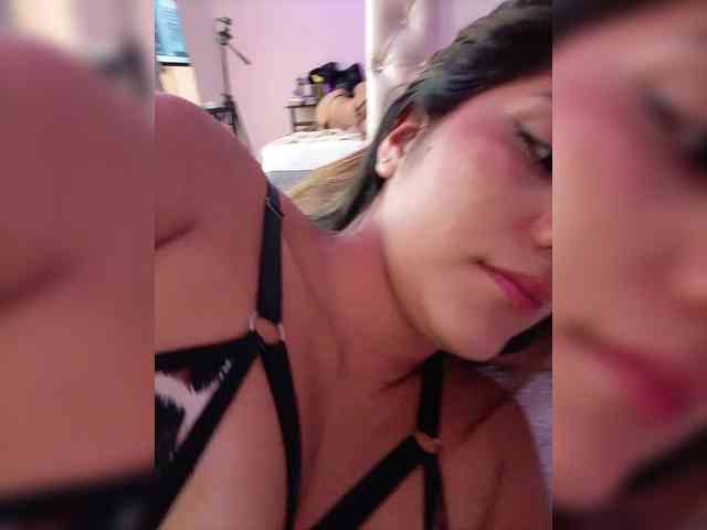 ElizHarper webcam