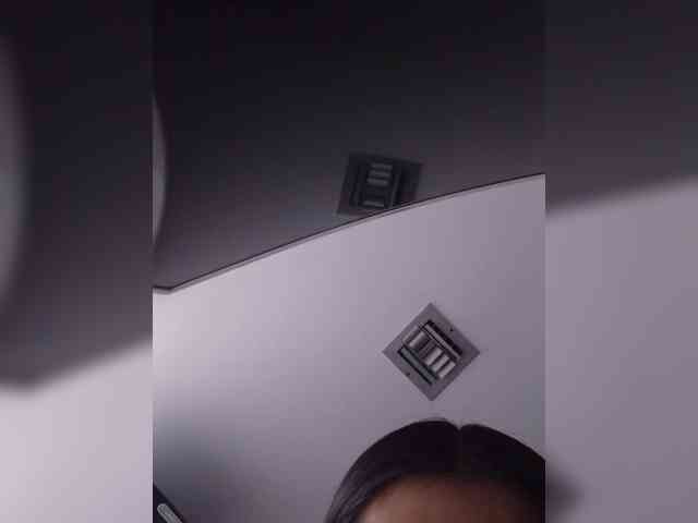 ElizHarper webcam