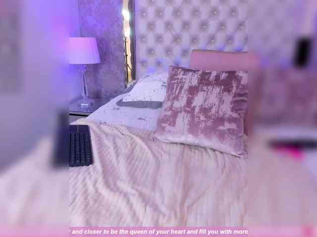 ElizHarper webcam