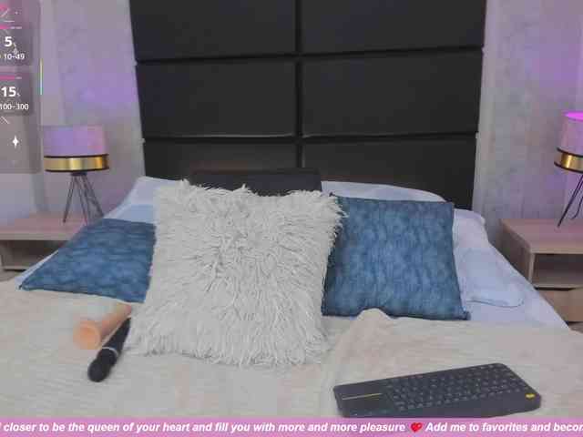 ElizHarper webcam