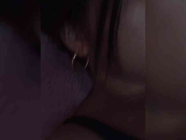 ElizHarper webcam
