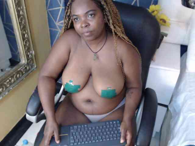 SaraDunss webcam
