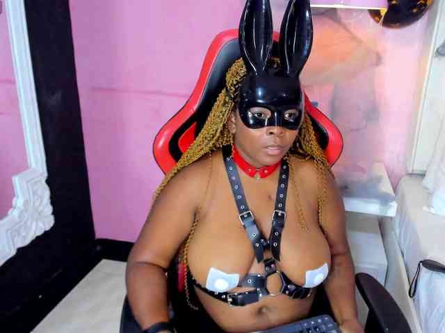 SaraDunss webcam