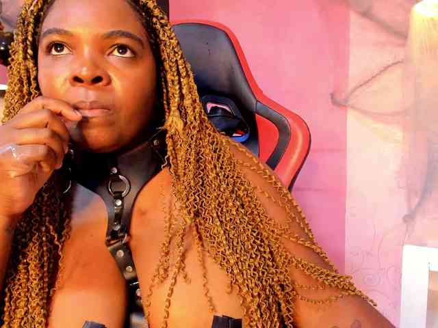 SaraDunss webcam