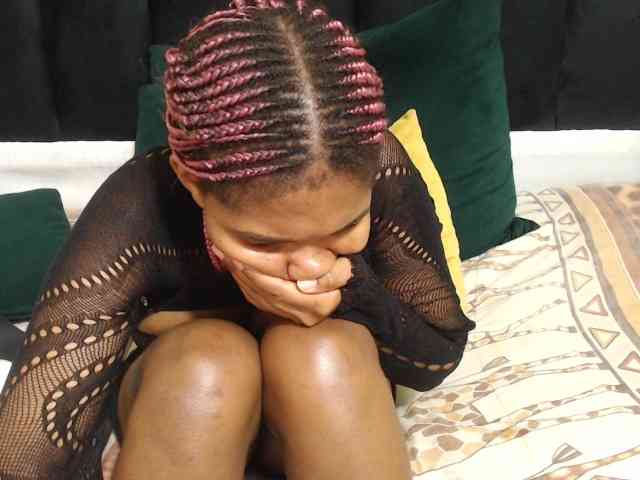 Hotsexyberry21 webcam