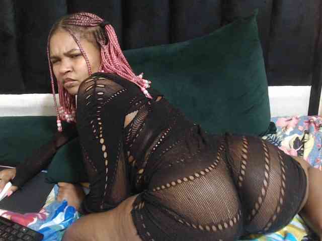 Hotsexyberry21 webcam