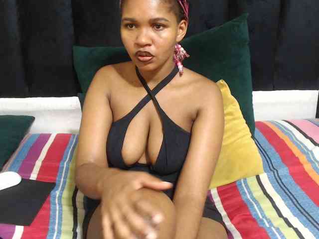 Hotsexyberry21 webcam