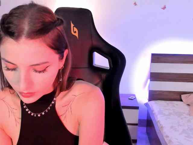 AmyVilvet webcam