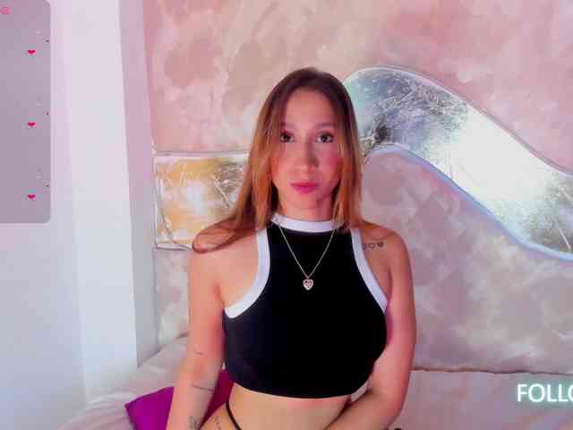 MONIKFOXCR webcam