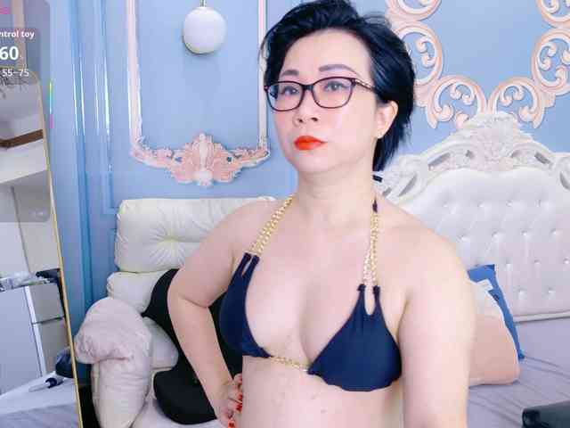 LucianaMeca webcam