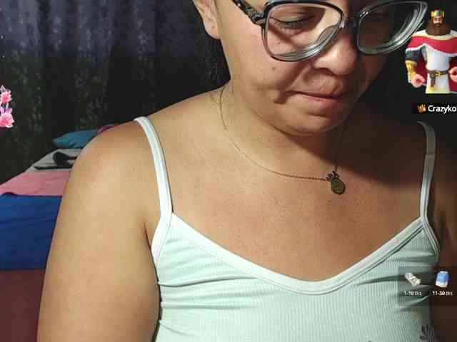 miia-1bigboobs webcam