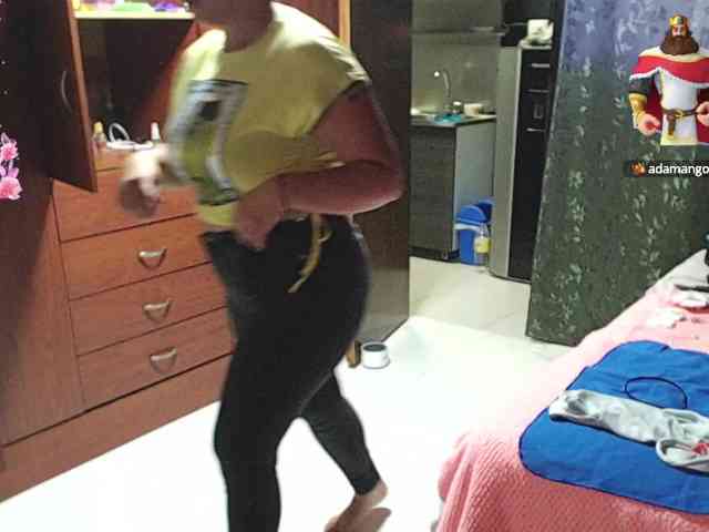 miia-1bigboobs webcam