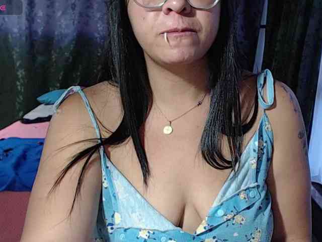 miia-1bigboobs webcam