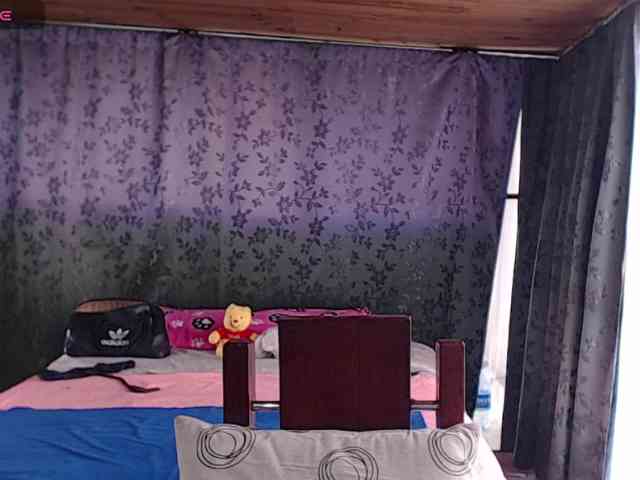 miia-1bigboobs webcam