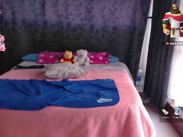 miia-1bigboobs webcam