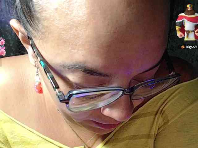 miia-1bigboobs webcam