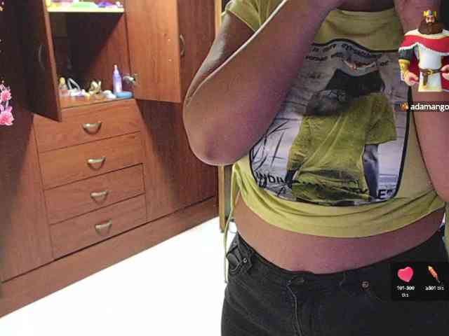 miia-1bigboobs webcam